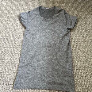 Grey Lululemon swiftly tech
